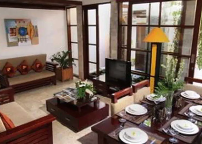 Bugan Villa Seminyak (Bali)